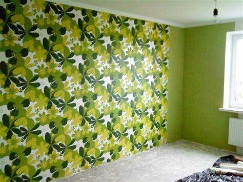 Уход за наклеенными обоями: что нужно знать